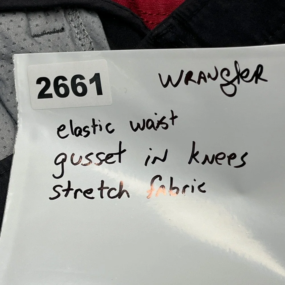 Wrangler ATG‎ Pants Mens 40x30 Black Cargo Elastic Waist Gusset in Knees Stretch